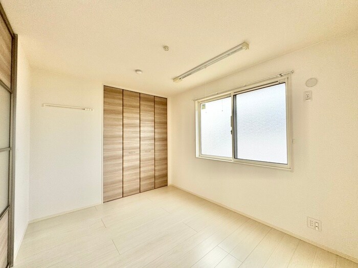 物件内観写真18　(居室)