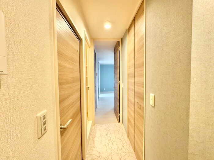 物件内観写真21　(廊下)