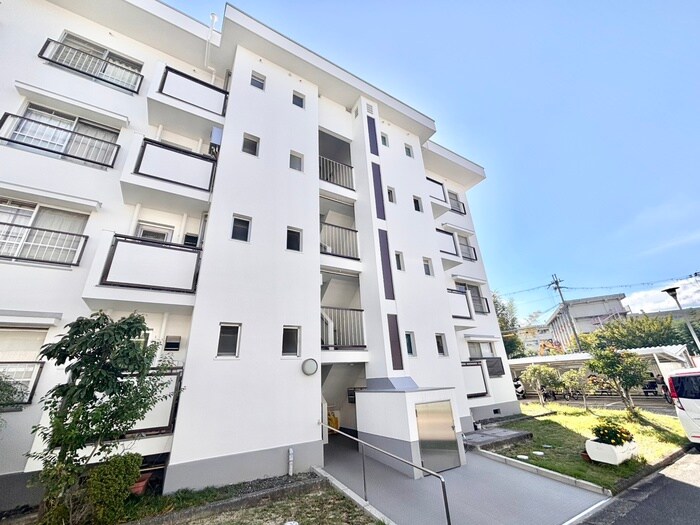 香里三井H住宅九八号棟（103）の物件外観写真