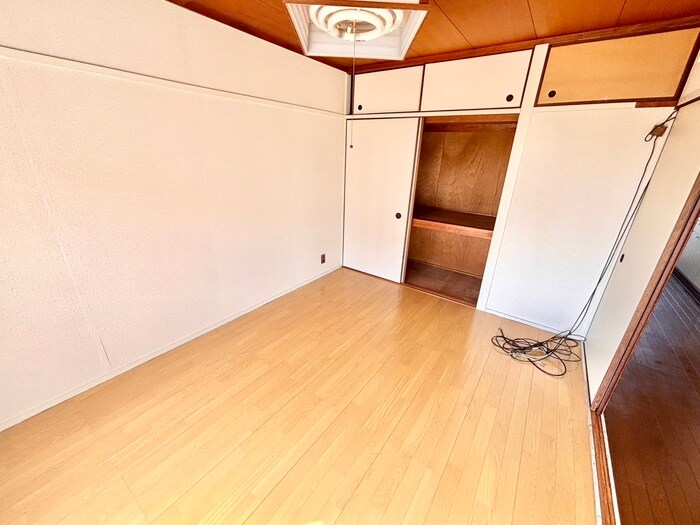 物件内観写真15　(居室)