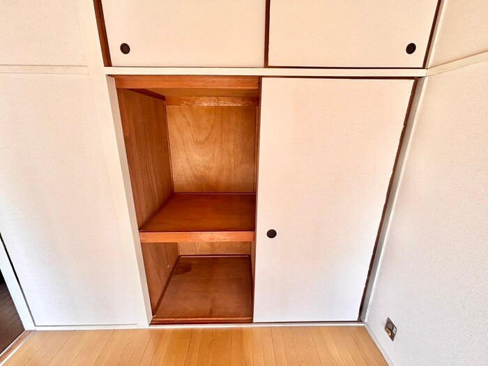 物件内観写真16　(収納)
