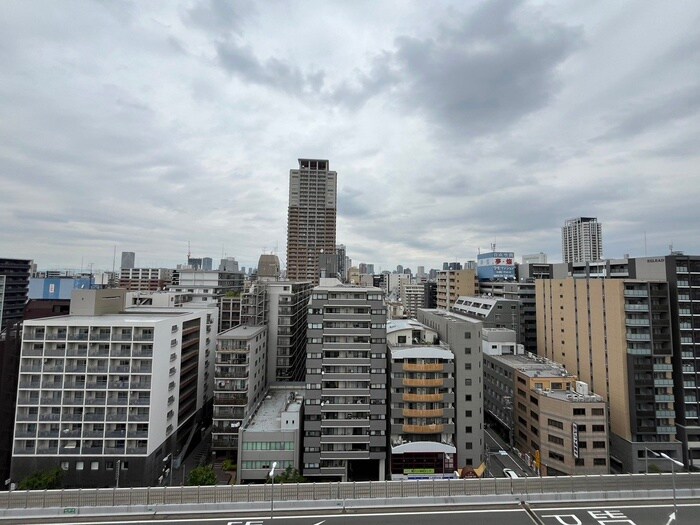 物件内観写真13　(室内からの展望)