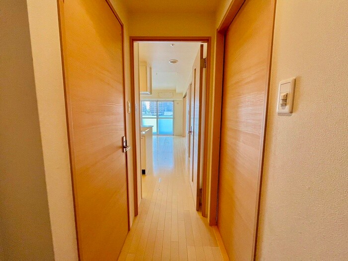 物件内観写真17　(廊下)