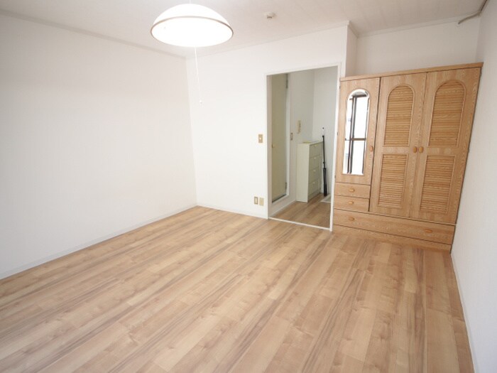 物件内観写真13　(居室)