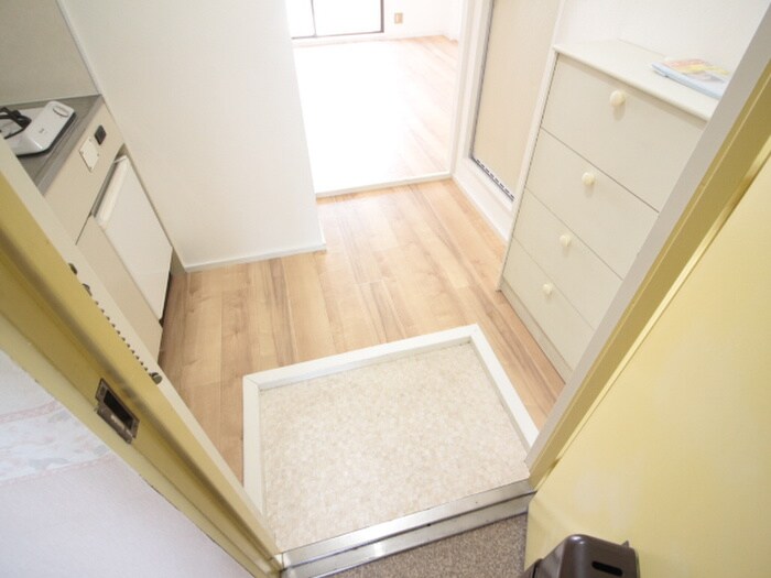 物件内観写真15　(玄関)