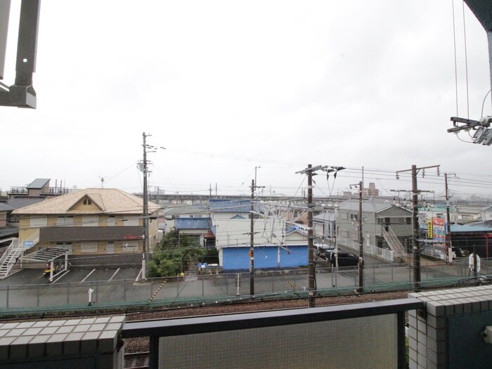 物件内観写真17　(室内からの展望)