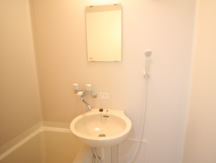 物件内観写真8　(洗面)