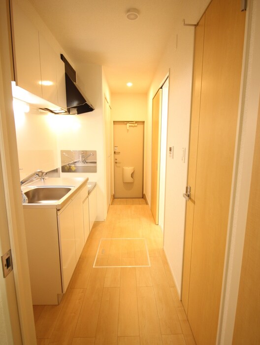 物件内観写真21　(廊下)