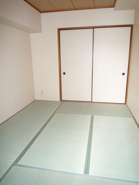 物件内観写真13　(居室)