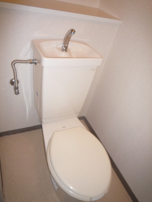 物件内観写真14　(トイレ)