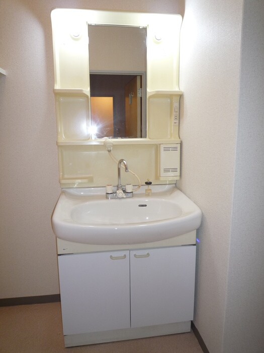 物件内観写真16　(洗面)