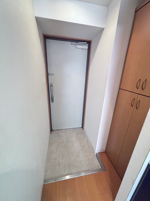 物件内観写真13　(玄関)