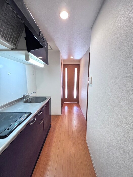 物件内観写真18　(廊下)