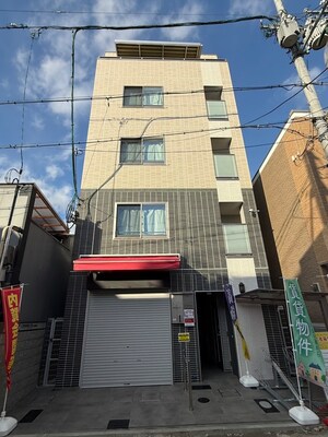 T・mission IN OSAKA FRONT外観写真