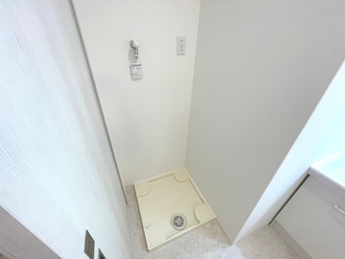 物件内観写真7　(洗濯機置場)