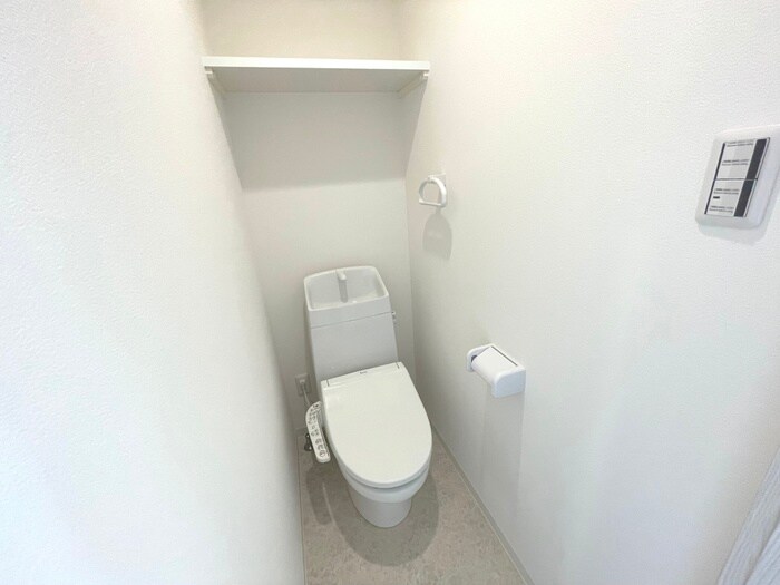 物件内観写真8　(トイレ)