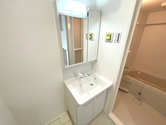 物件内観写真8　(洗面)