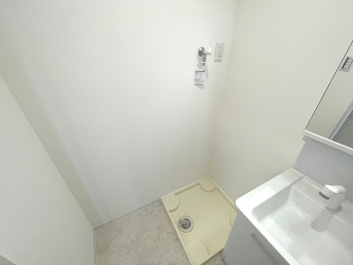 物件内観写真9　(洗濯機置場)