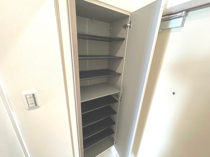 物件内観写真11　(靴箱)