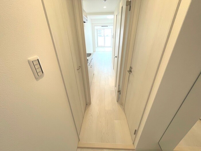 物件内観写真14　(廊下)