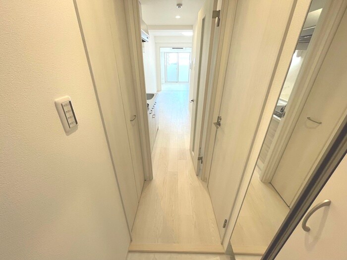 物件内観写真14　(廊下)
