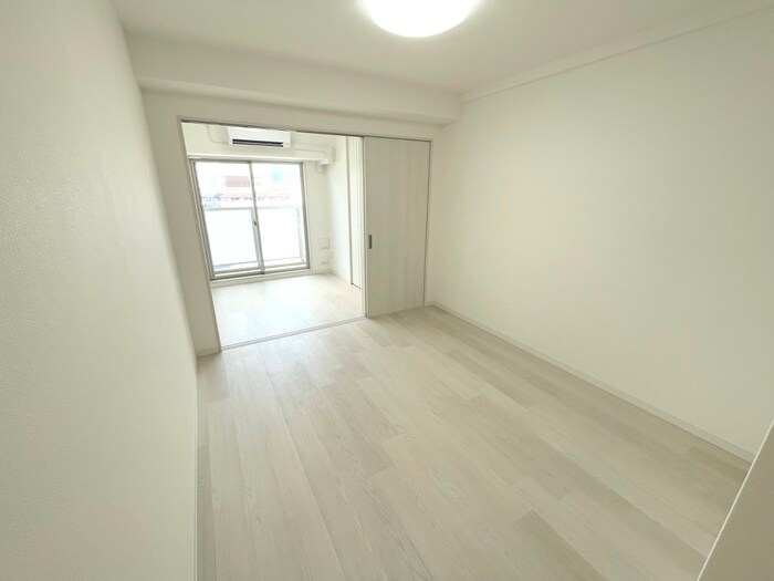 物件内観写真16　(室内からの展望)