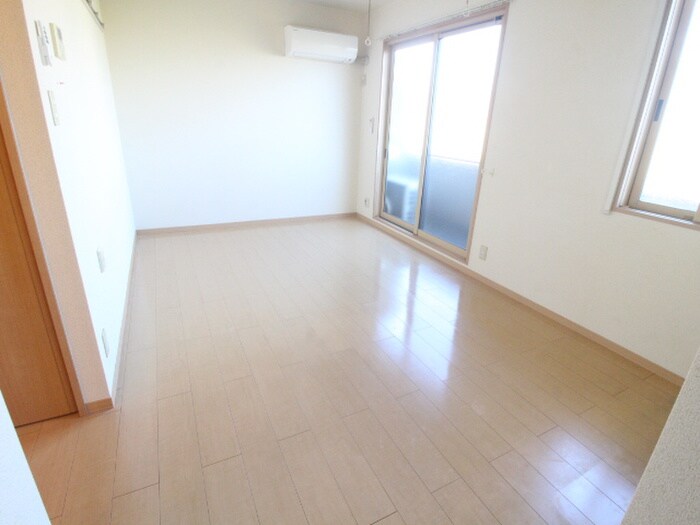 物件内観写真8　(内観写真)