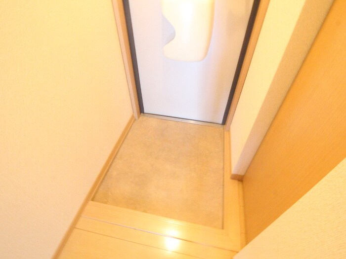 物件内観写真15　(玄関)