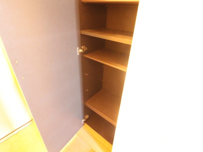 物件内観写真16　(靴箱)