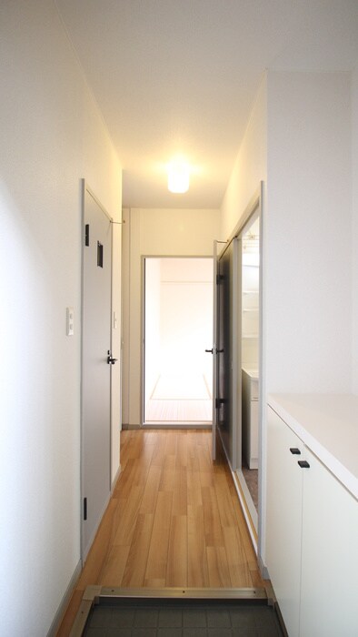 物件内観写真17　(廊下)