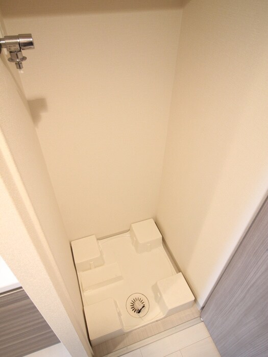 物件内観写真15　(洗濯機置場)