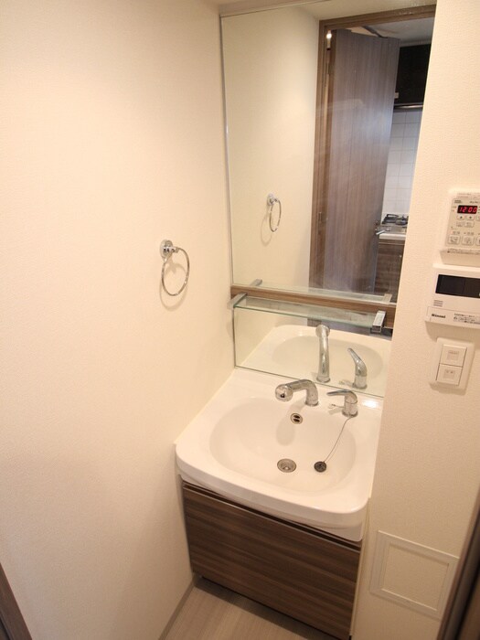 物件内観写真16　(収納)