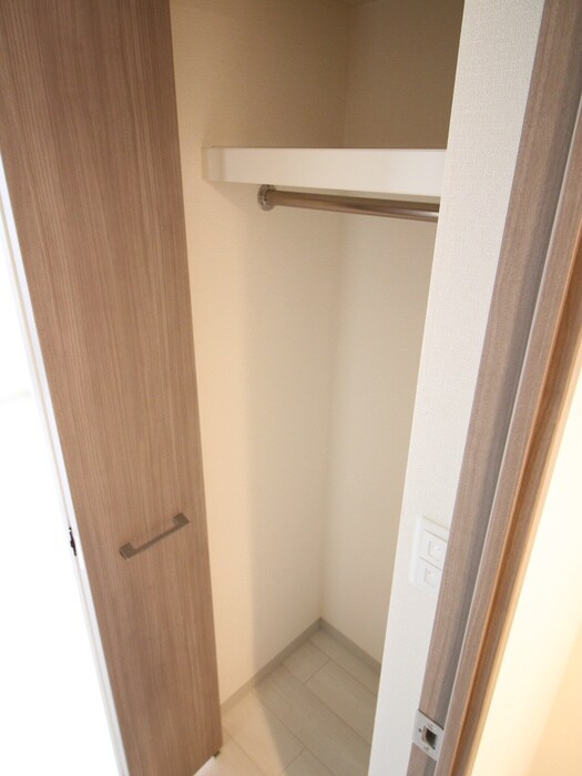 物件内観写真18　(収納)