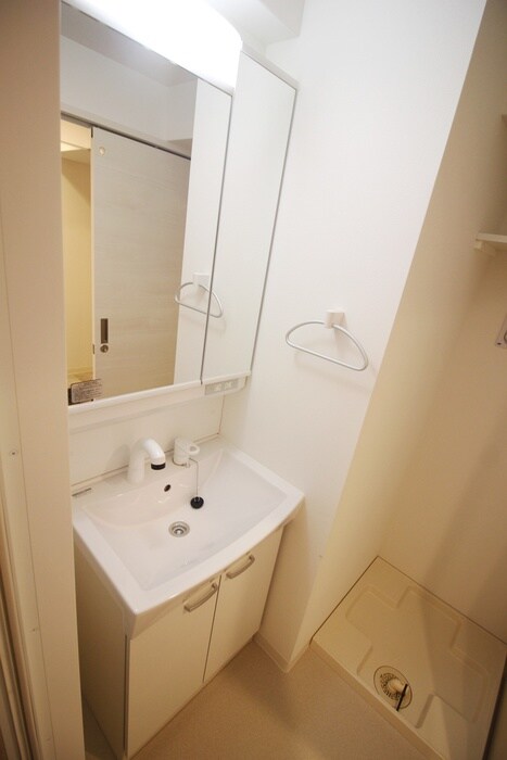 物件内観写真9　(洗面)