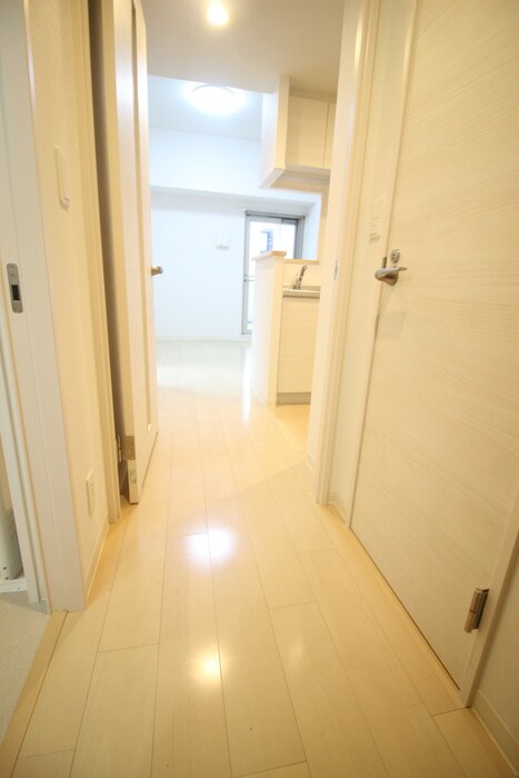 物件内観写真17　(廊下)