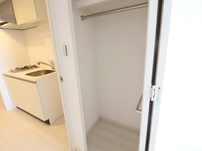 物件内観写真15　(収納)