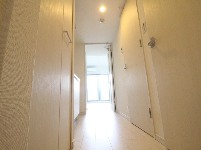 物件内観写真20　(廊下)