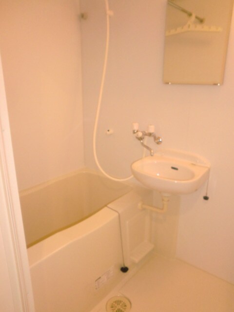 物件内観写真10　(バス／シャワールーム等)