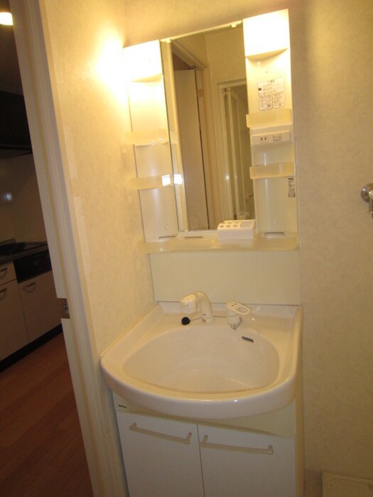 物件内観写真9　(洗面)