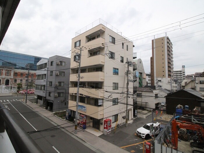 物件内観写真17　(室内からの展望)