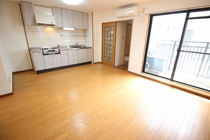 物件内観写真9　(居室)