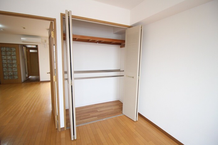 物件内観写真18　(収納)