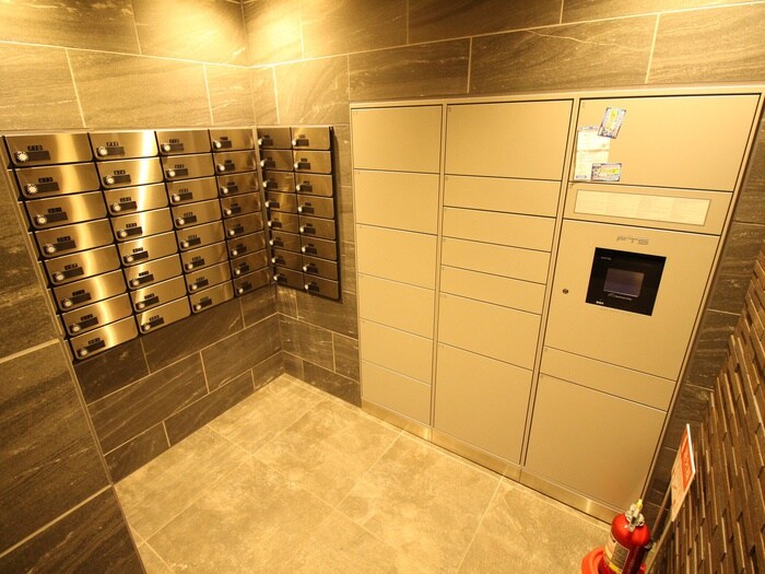 物件外観写真4　(建物設備)