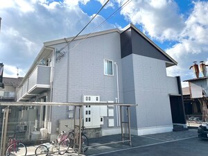 ホルツ外観写真