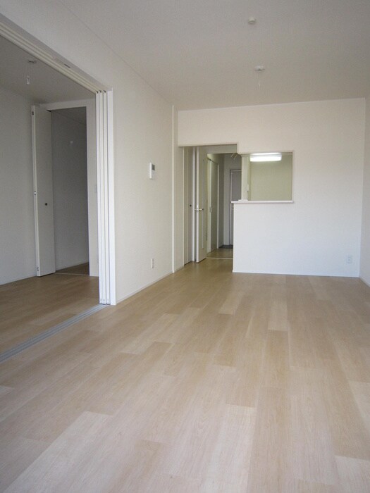 物件内観写真5　(居室)