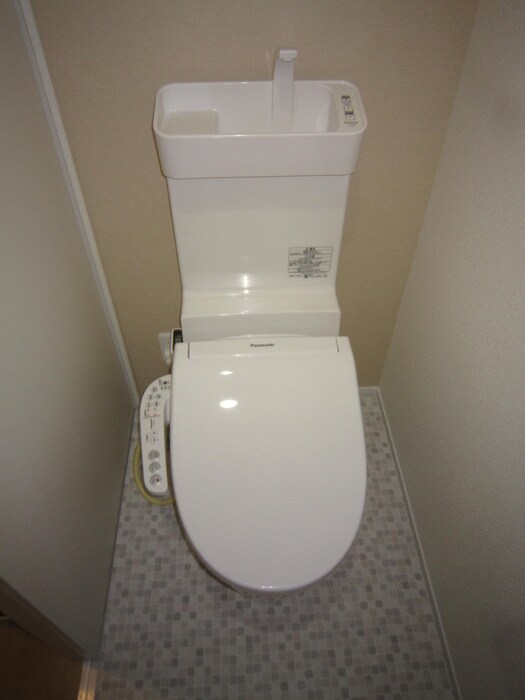 物件内観写真14　(トイレ)