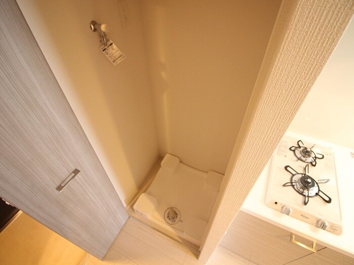 物件内観写真12　(洗濯機置場)