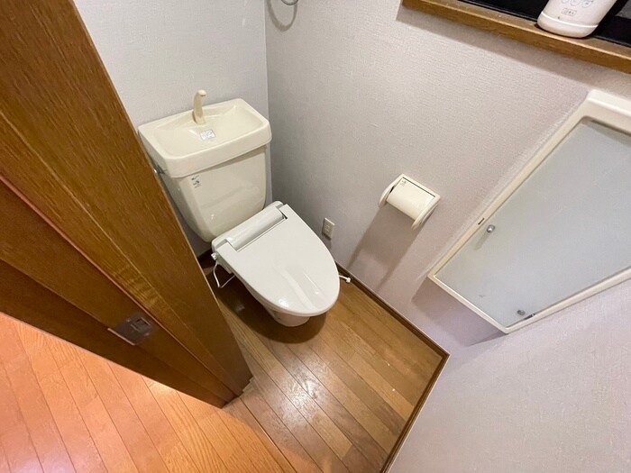 物件内観写真16　(トイレ)