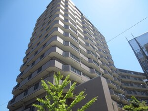 ﾊﾟｲﾝﾌｨｰﾙﾄﾞ緑地公園(206)外観写真