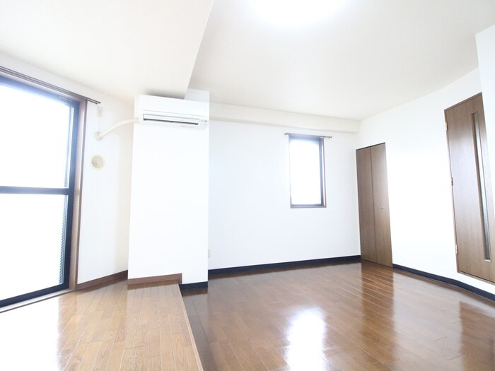 物件内観写真10　(居室)